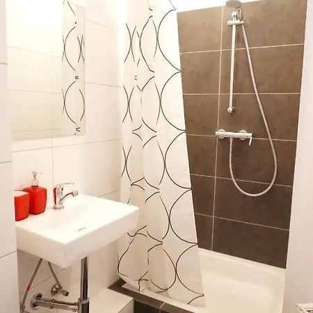 Cozy In Friedrichshain, 4 Quiet Guests Only * Berlino