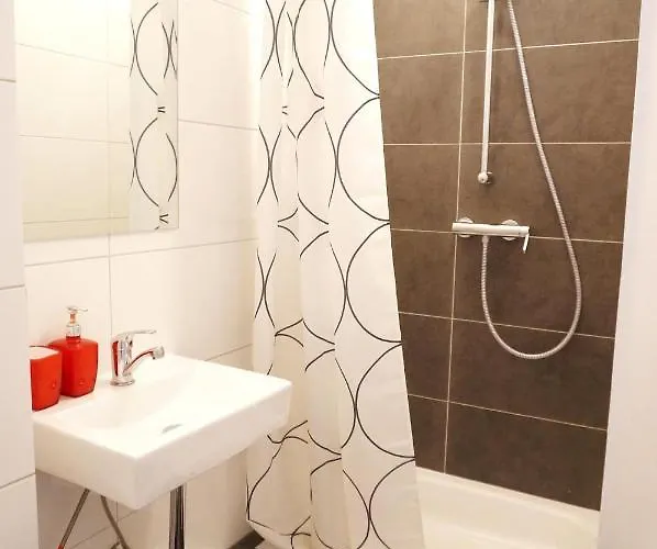 Cozy In Friedrichshain, 4 Quiet Guests Only * Berlim