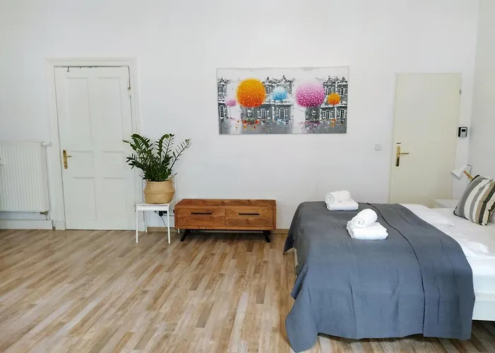 Apartamento Cozy In Friedrichshain, 4 Quiet Guests Only