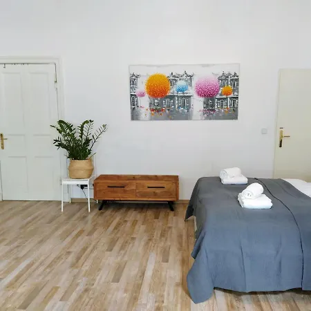 شقة Cozy In Friedrichshain, 4 Quiet Guests Only
