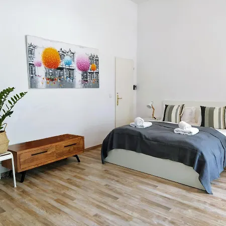 Cozy In Friedrichshain, 4 Quiet Guests Only شقة *